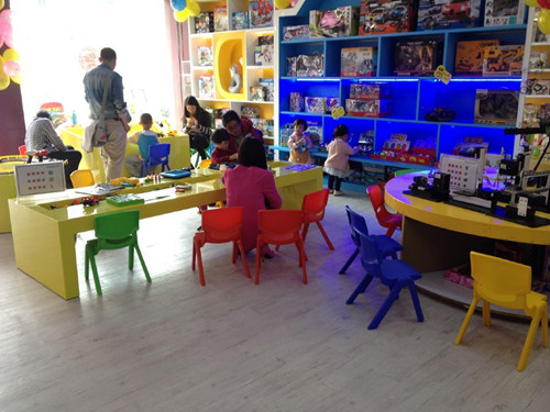 玩具加盟店如何拓展玩具市場？