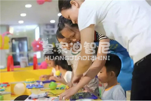 開個(gè)兒童玩具店怎么樣？