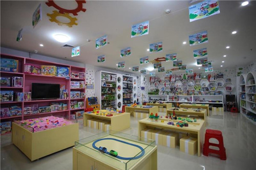 兒童玩具店店面裝修特點(diǎn)?