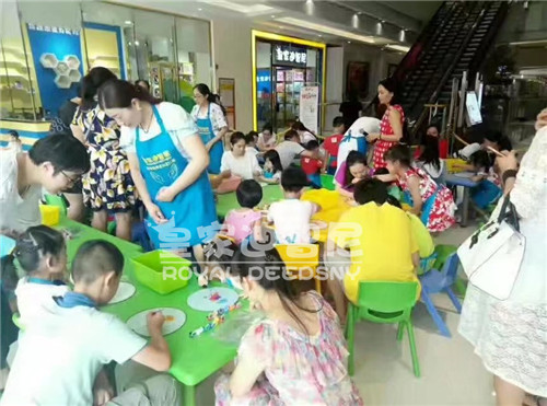 兒童玩具店加盟 - 開店經(jīng)驗(yàn)-皇家迪智尼兒童玩具店加盟官網(wǎng)
