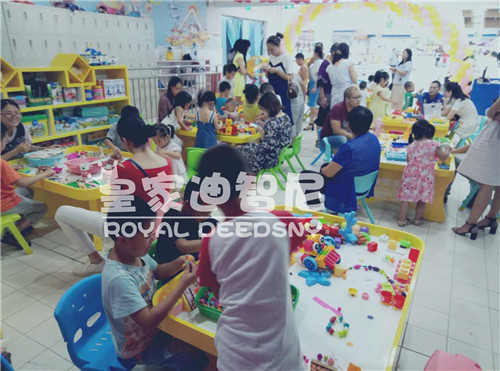 皇家迪智尼江西省瑞昌玩具加盟店今天盛大開業(yè)啦！