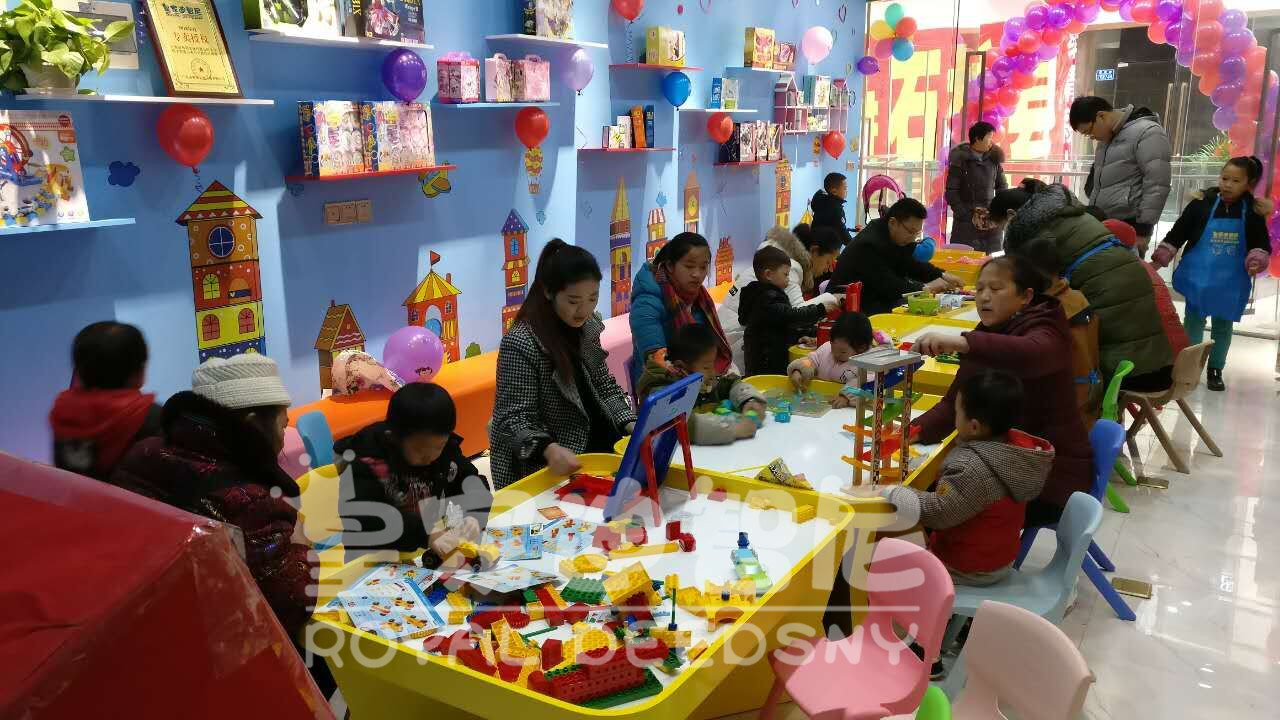 皇家迪智尼，玩具加盟店