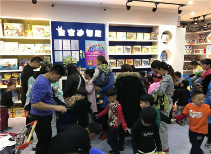 母嬰市場打破新商機，玩具加盟店“因禍得?！保?></div>
						<div   id=