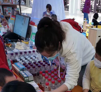 皇家迪智尼加盟店消毒到位、陸續(xù)恢復(fù)營(yíng)業(yè)