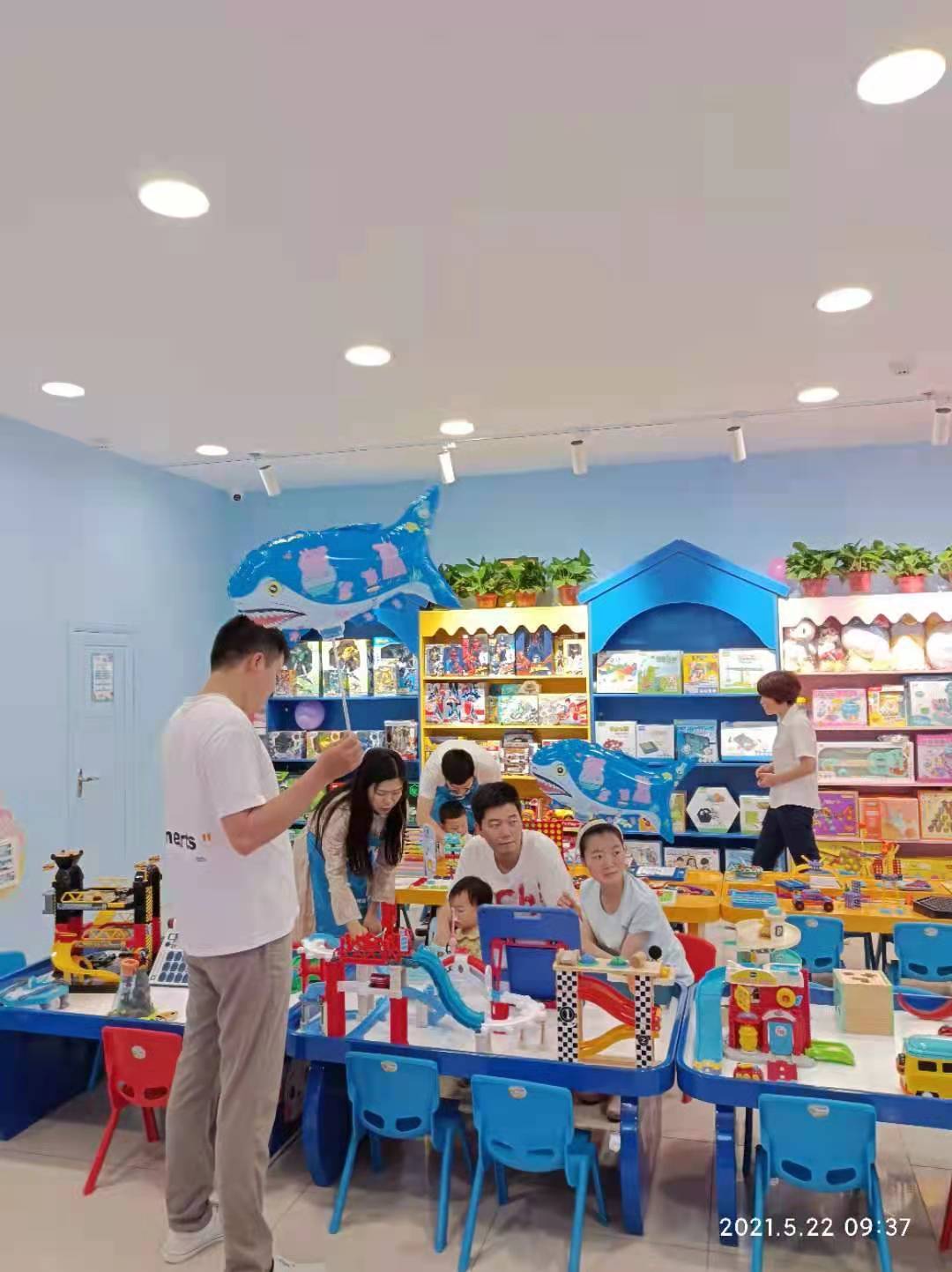 皇家迪智尼@經(jīng)營(yíng)一家兒童玩具加盟店需要分多少階段?