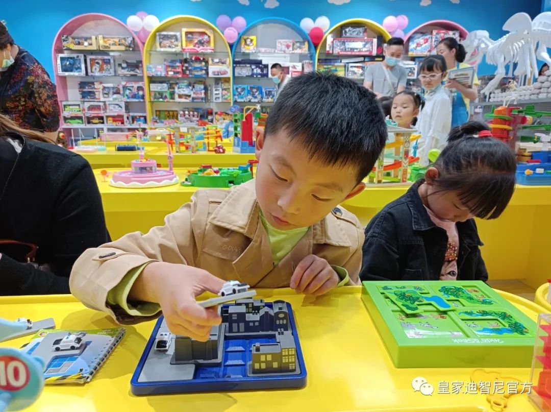 皇家迪智尼 I 店鋪老板多和家長溝通這些方面知識，讓你的回頭率爆表?。。? width=