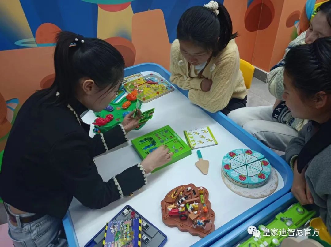皇家迪智尼 I 來自加盟商對運營老師的高度認(rèn)可！