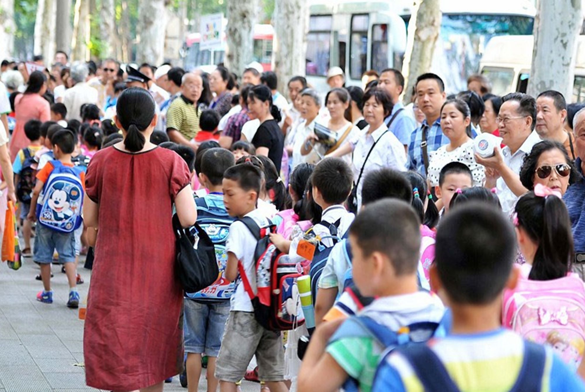 聰明父母有方法，暑假按三個階段規(guī)劃