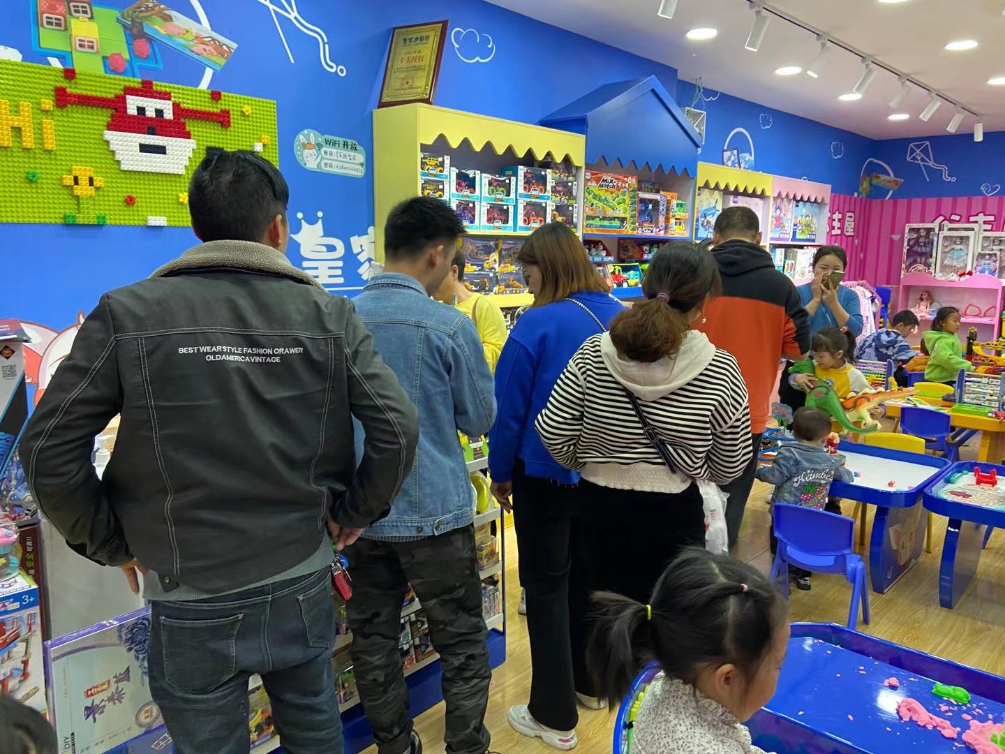 皇家迪智尼 I 益智玩具加盟店如何經(jīng)營才能長久賺錢？