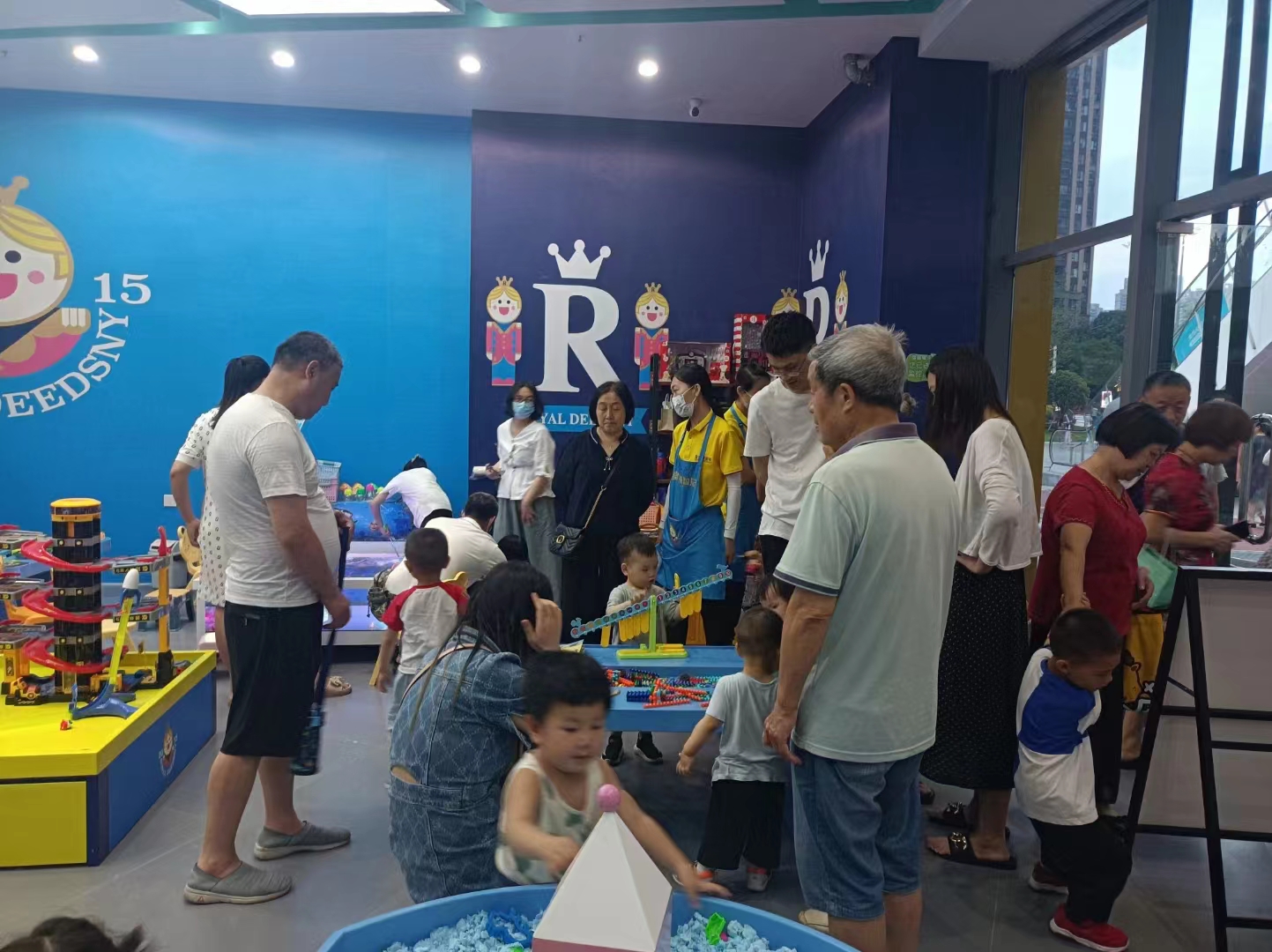 皇家迪智尼 I 孩子面臨著誘惑和干擾，家長如何更好規(guī)劃孩子學(xué)習(xí)時間！