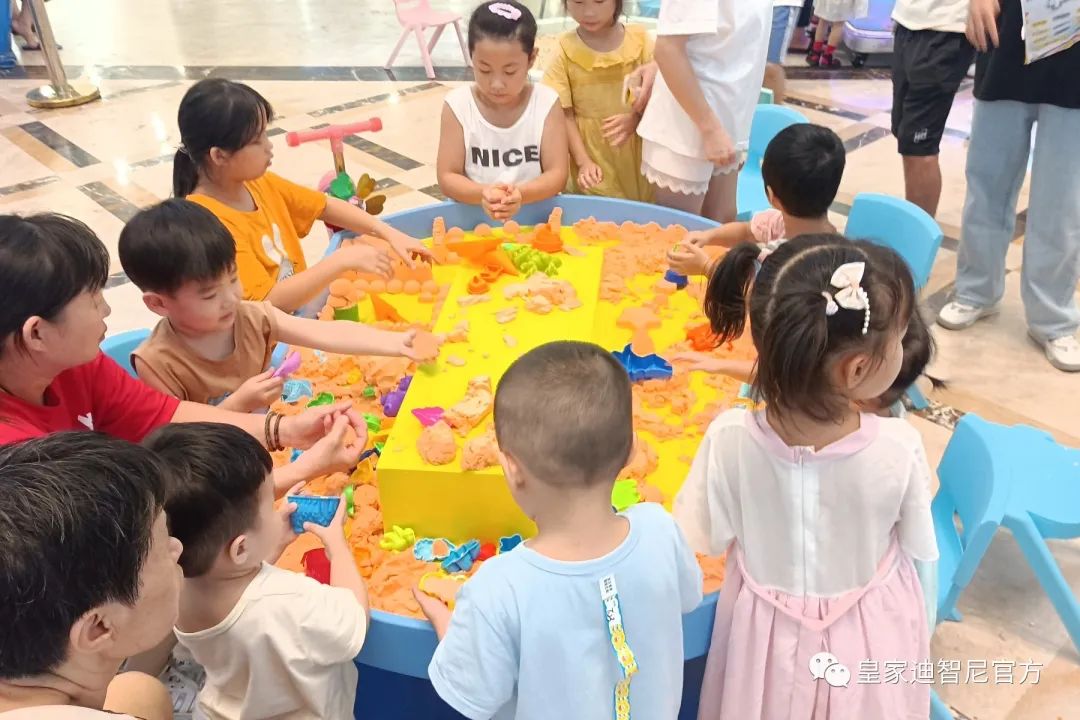 皇家迪智尼 I 零經(jīng)驗(yàn)適合新手創(chuàng)業(yè)開店好項(xiàng)目！